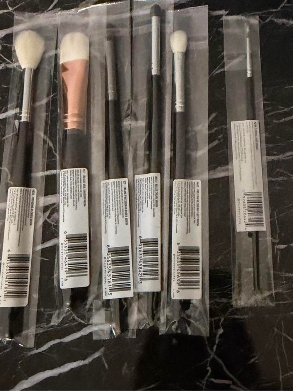 Morphe eye shadow and highlighter brush set
